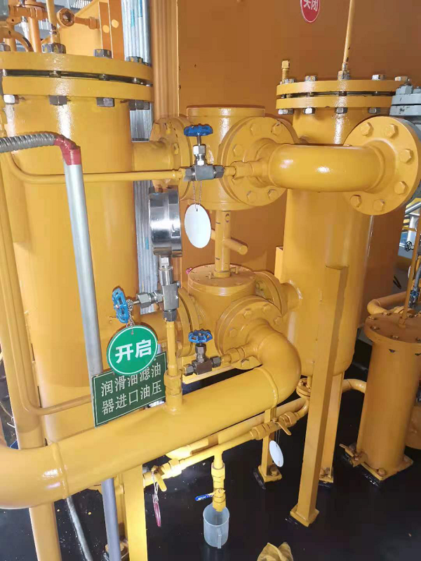 河南某知名電廠現(xiàn)場(chǎng)測(cè)繪汽輪機(jī)車間并聯(lián)油濾芯